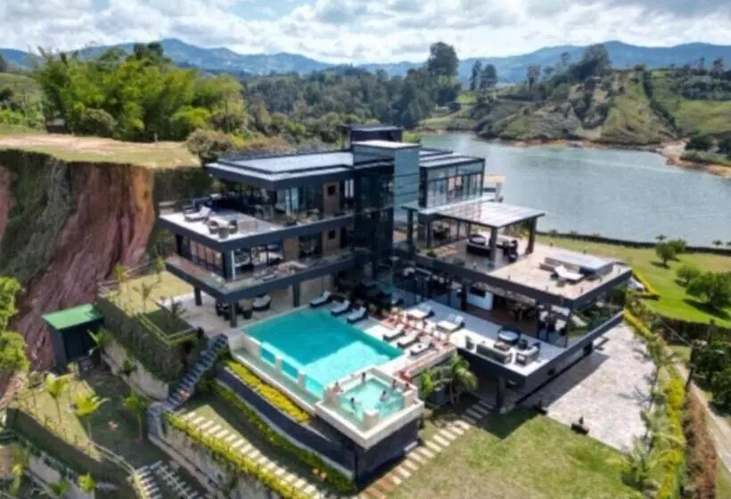 Vivanti Resort