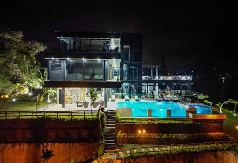 Vivanti Resort