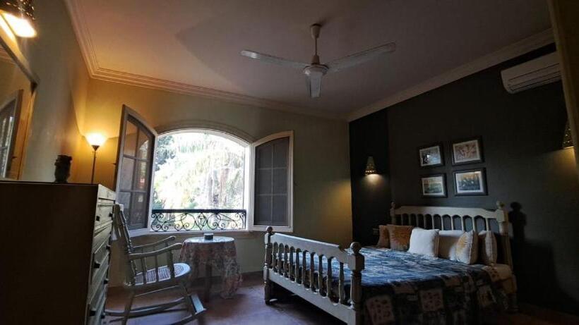 تختخواب و صبحانه Lunar King Mariout