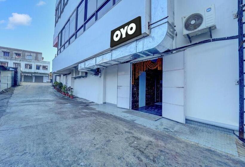 Collection O Saria Hotel & Banquet Hall