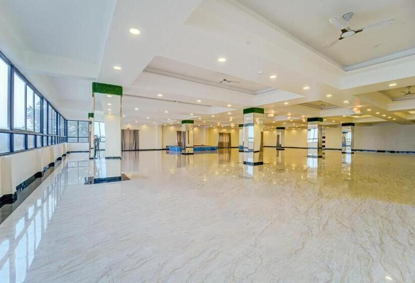 Collection O Saria Hotel & Banquet Hall