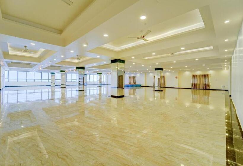 Collection O Saria Hotel & Banquet Hall