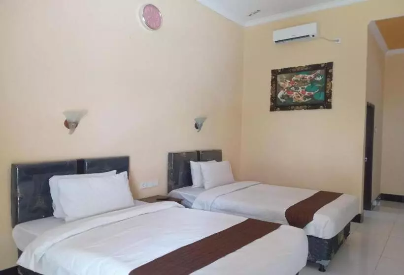 ホテル Capital O 93391 Golden Manggis