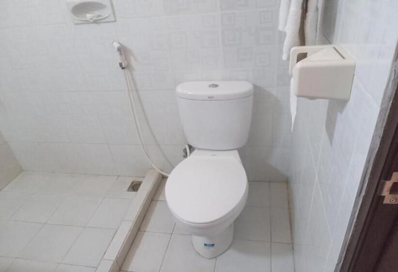 Szálloda Capital O 93391 Golden Manggis