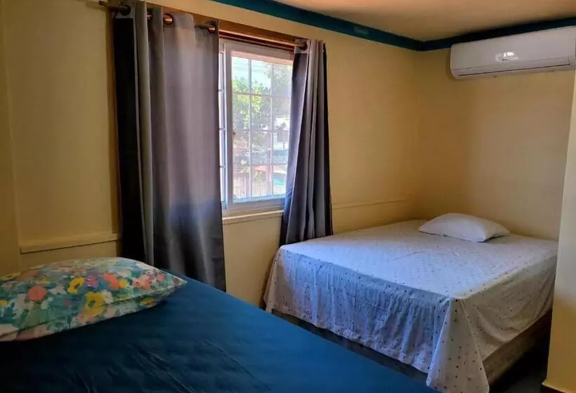 هتل Caribbean Inn