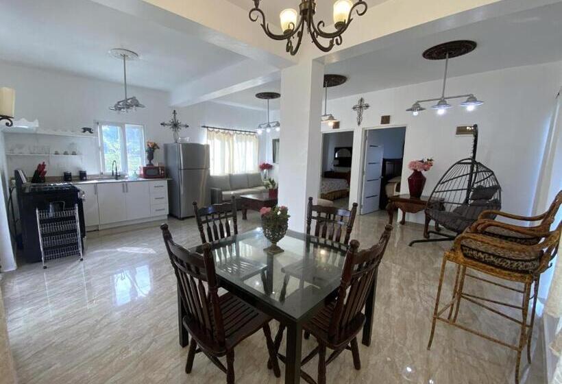 هتل Casita #2 Apt Style 2 Br, 2 Bath At Casablanca