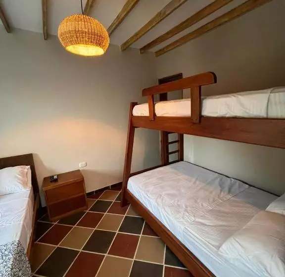 ホテル Colonial Beach Airport