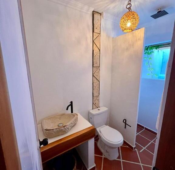 호텔 Colonial Beach Airport