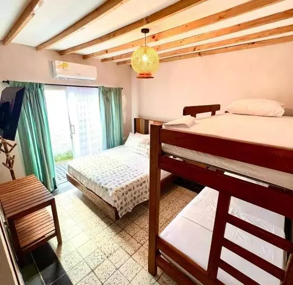 ホテル Colonial Beach Airport