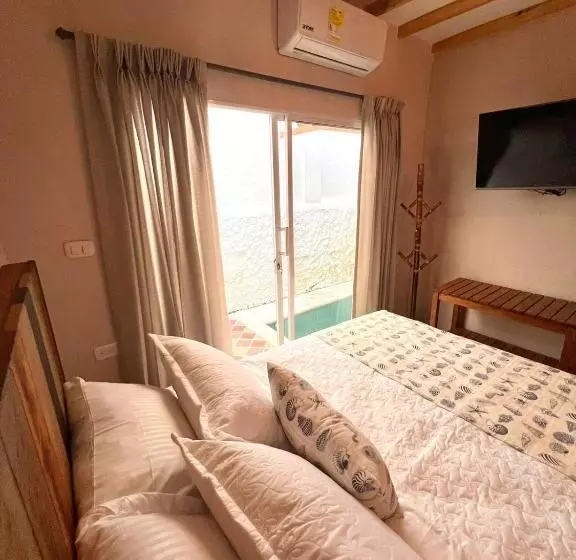 ホテル Colonial Beach Airport