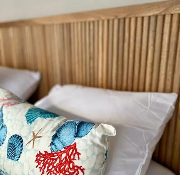 ホテル Colonial Beach Airport