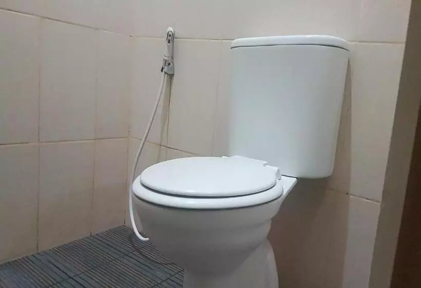 Hotel Oyo 93360 Wisma Subur