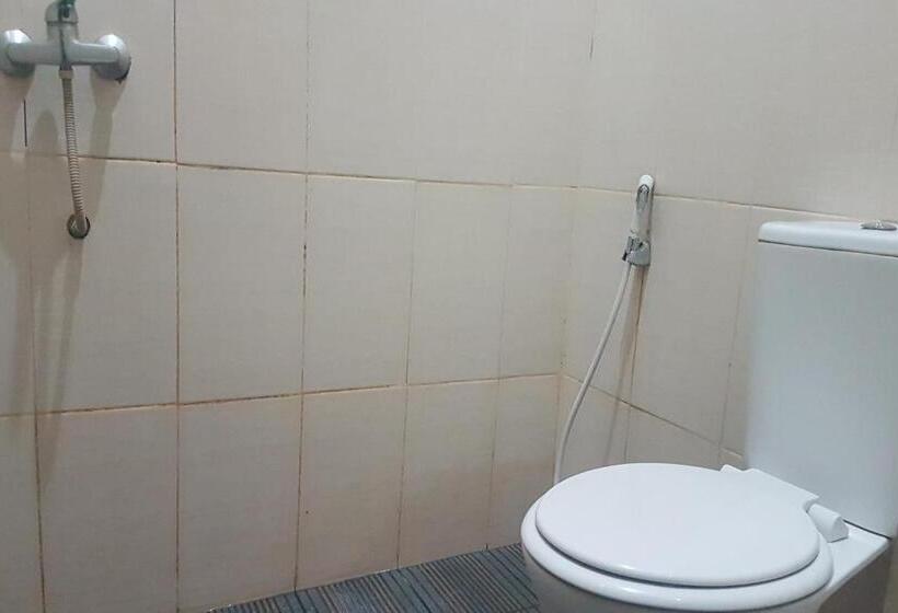 Szálloda Oyo 93360 Wisma Subur