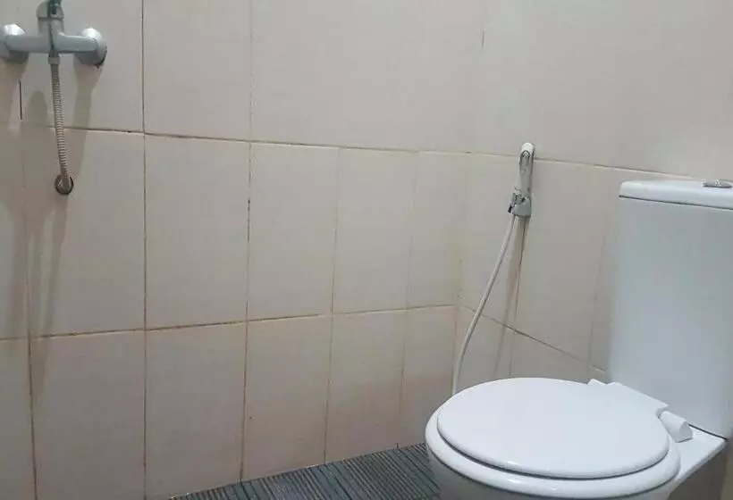 Hotel Oyo 93360 Wisma Subur