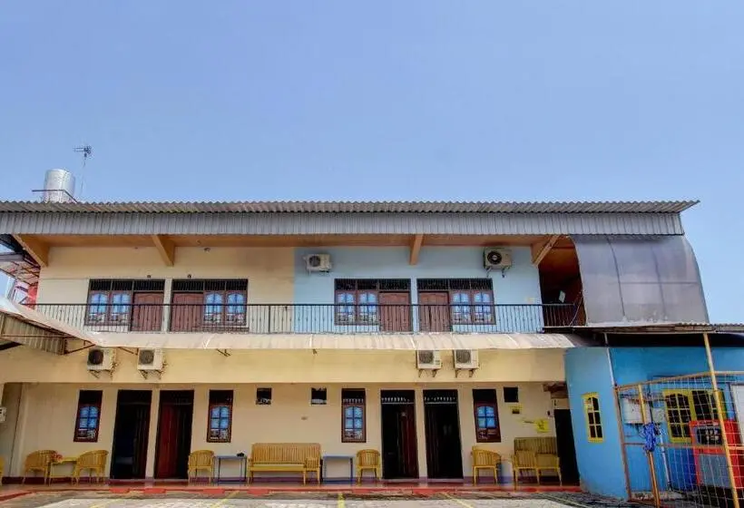 Hotel Oyo 93360 Wisma Subur