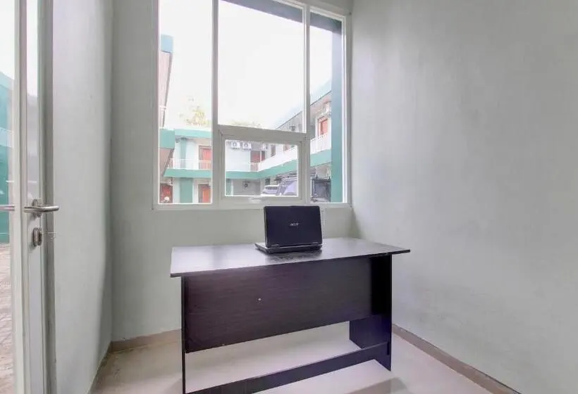 Hotel Oyo 93360 Wisma Subur