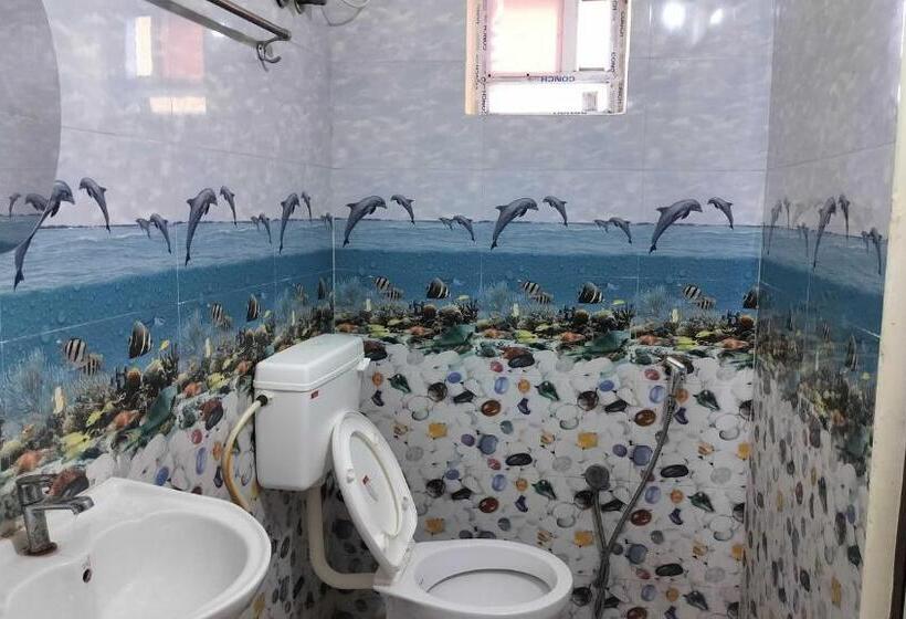 Отель Moonlight Stays