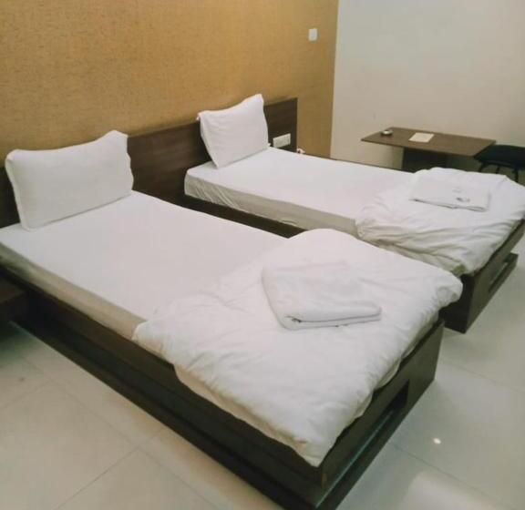 Hotel Pearl Palace Rajkot