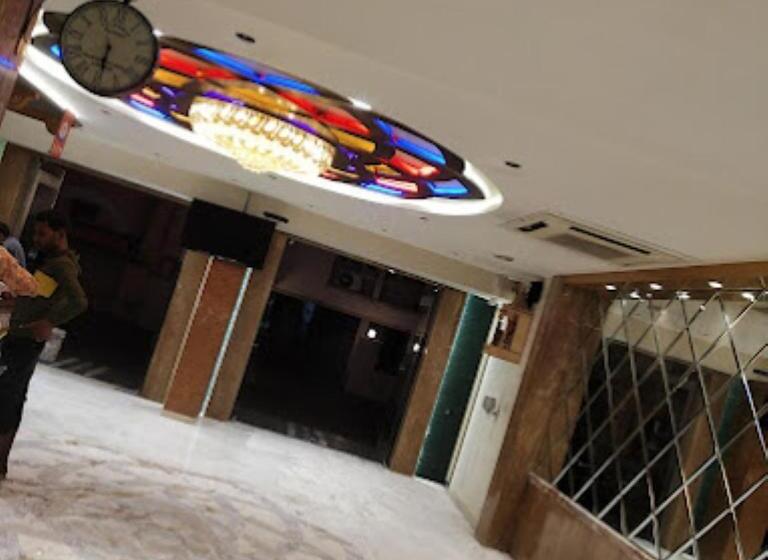 Hotel Pearl Palace Rajkot