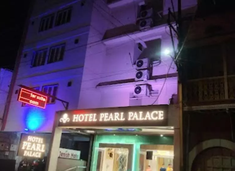 هتل Pearl Palace Rajkot