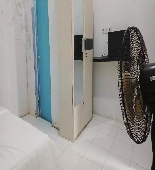 ホテル Spot On 93375 Elang Homestay