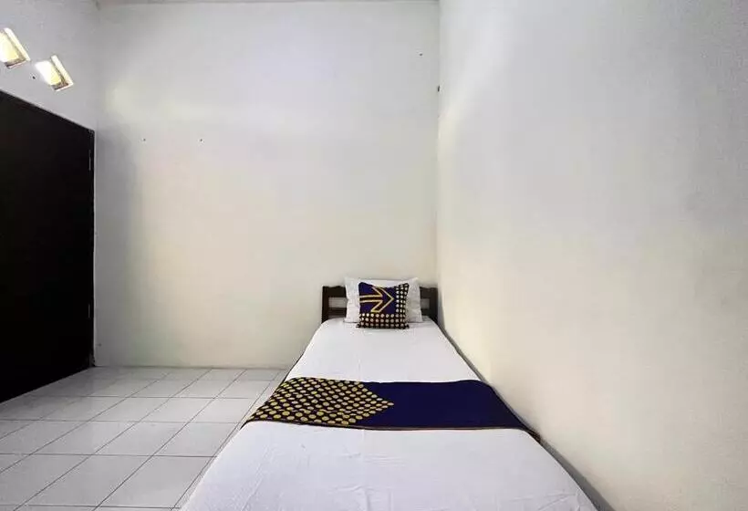 Hotel Spot On 93398 Sudimoro Guest House