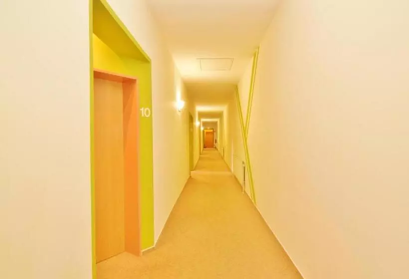 ホテル & Restaurant Heidekrug In Pinneberg