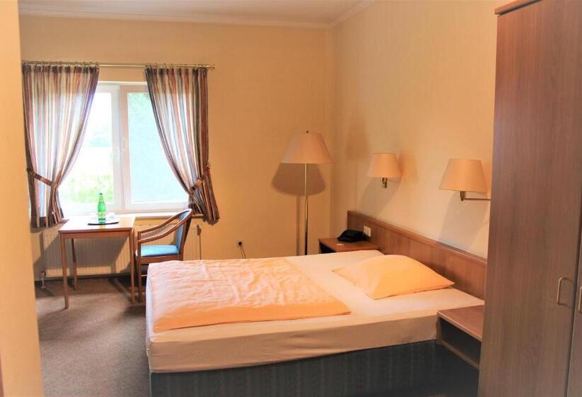 فندق & Restaurant Heidekrug In Pinneberg