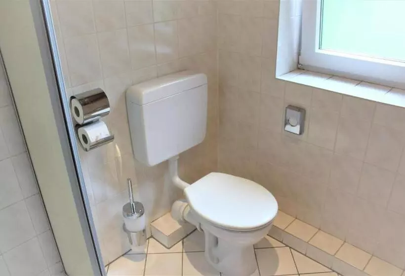 ホテル & Restaurant Heidekrug In Pinneberg