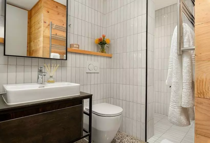 Neighbourgood 84 Harrington