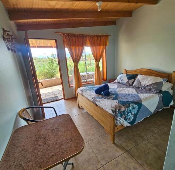 پانسیون Hostal Casa Los Duendes