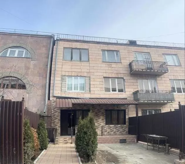 ペンション Rose Villa Guest House