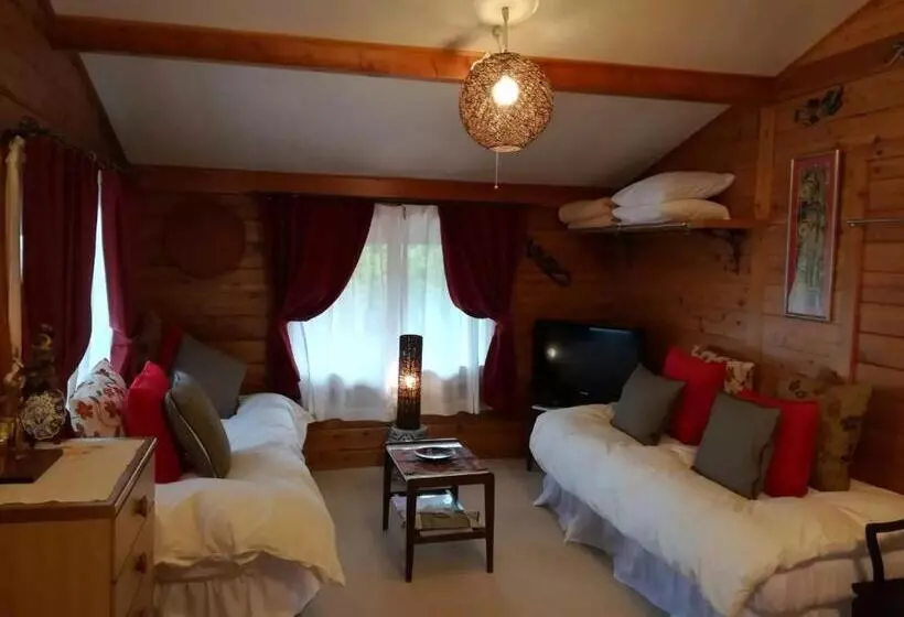 ペンション Snowfall Meteor 飛雪流星