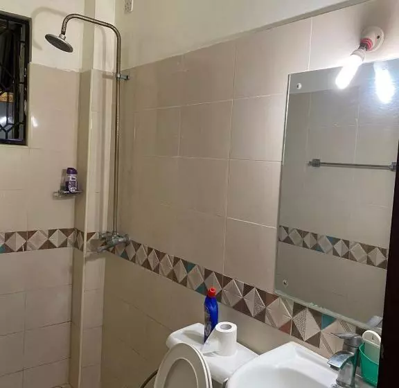 تختخواب و صبحانه Bantu Homes