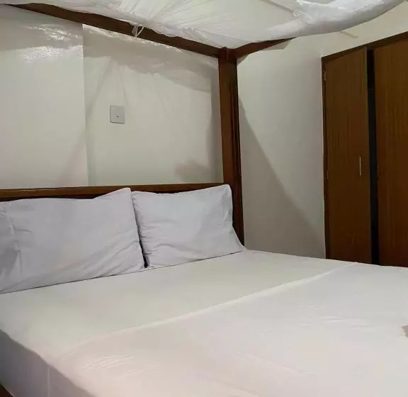 تختخواب و صبحانه Bantu Homes