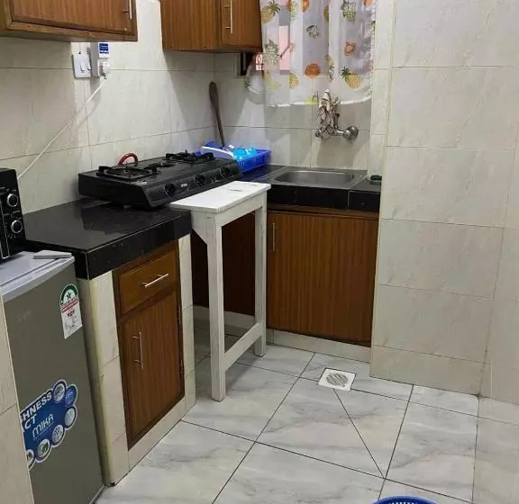 تختخواب و صبحانه Bantu Homes