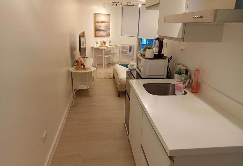 Bed and Breakfast Big Balcony   Relaxing Condo In San Fernando