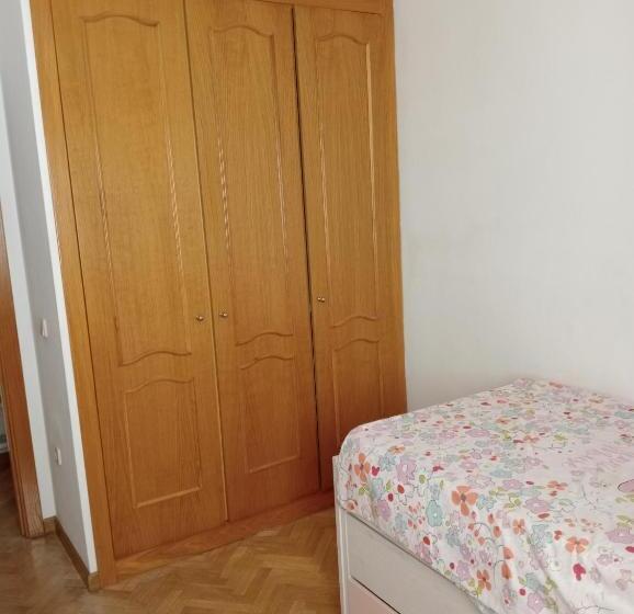 تختخواب و صبحانه Habitaciones Confortables En Cuenca Con Desayuno