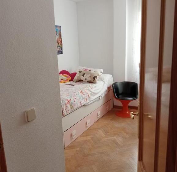 تختخواب و صبحانه Habitaciones Confortables En Cuenca Con Desayuno