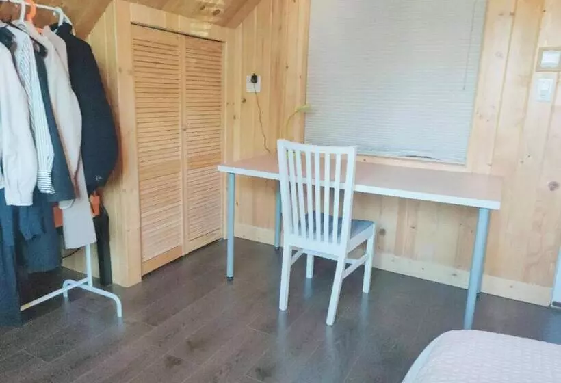 تختخواب و صبحانه Happy Room In Richmond, Close To Airport