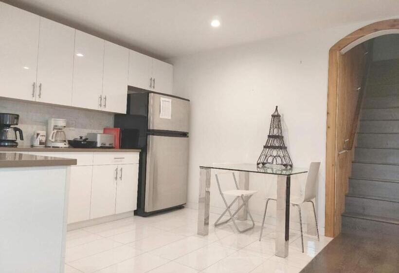 Bed and Breakfast Happy Room In Richmond, Close To Airport