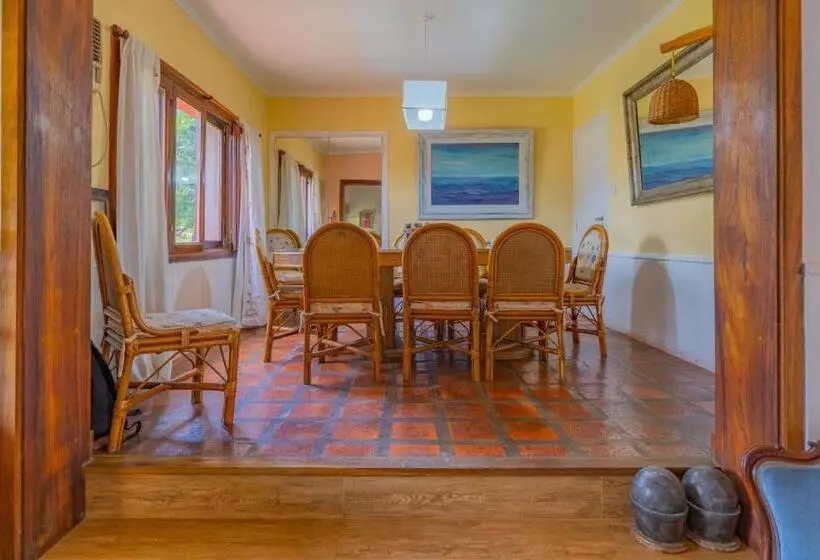 Aamiaismajoitus (B&B) La Elena