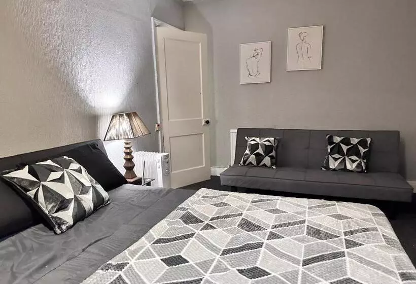 Aamiaismajoitus (B&B) Preston S Long Stay Accommodation