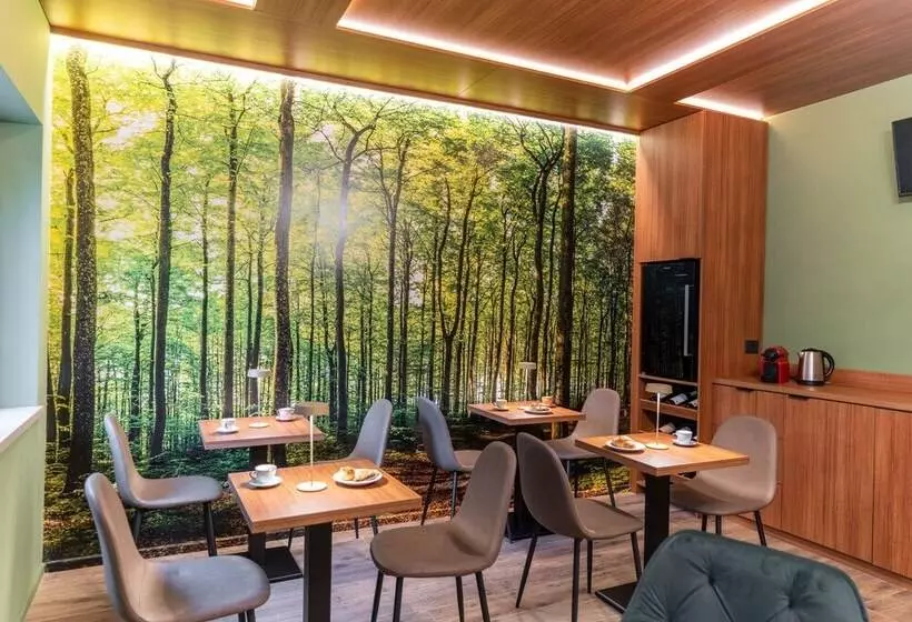 Aamiaismajoitus (B&B) Villa Dei Larici