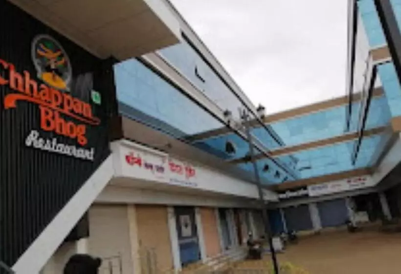 ホテル Blue Inn, Ahmednagar