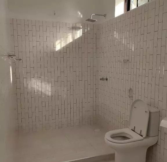 Blue Tides Hotel & Restaurant