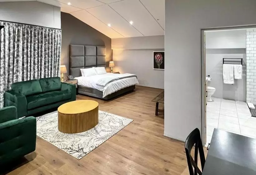 ホテル Ferns Country Lodge