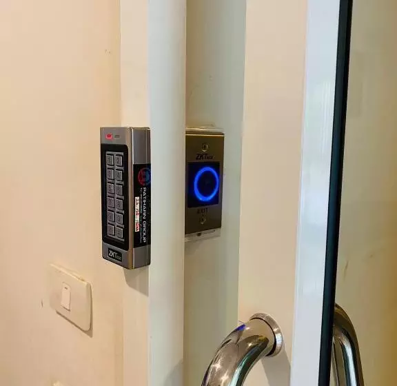 ホテル Jhen House