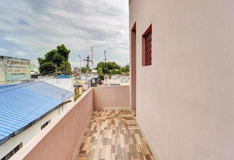 Hotel Oyo Flagship Sk Lodge