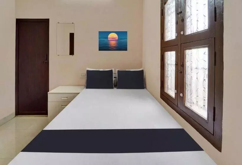 ホテル Oyo Flagship Sk Lodge